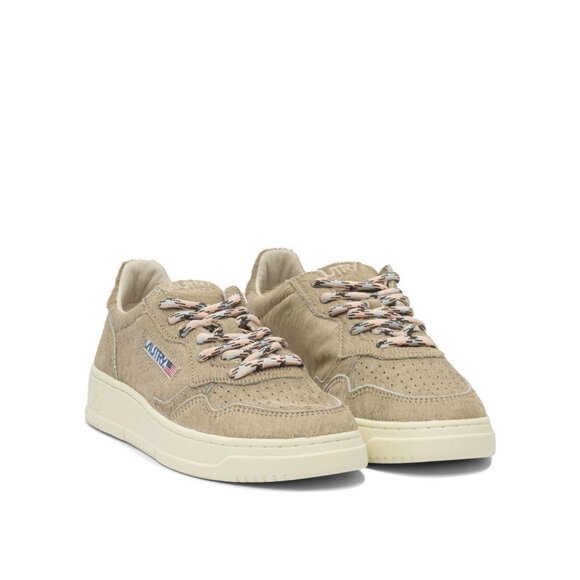 Autry Medalist Low Sneakers IT 40 Women - Picture 2 of 5